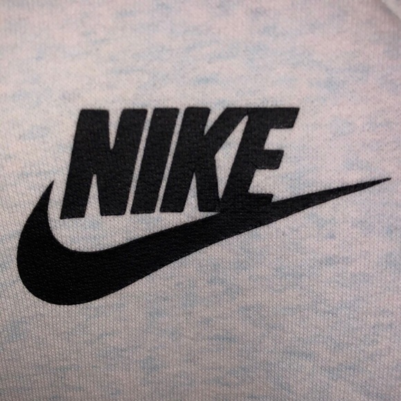 light blue nike sweatshirt - Picture 2 of 4